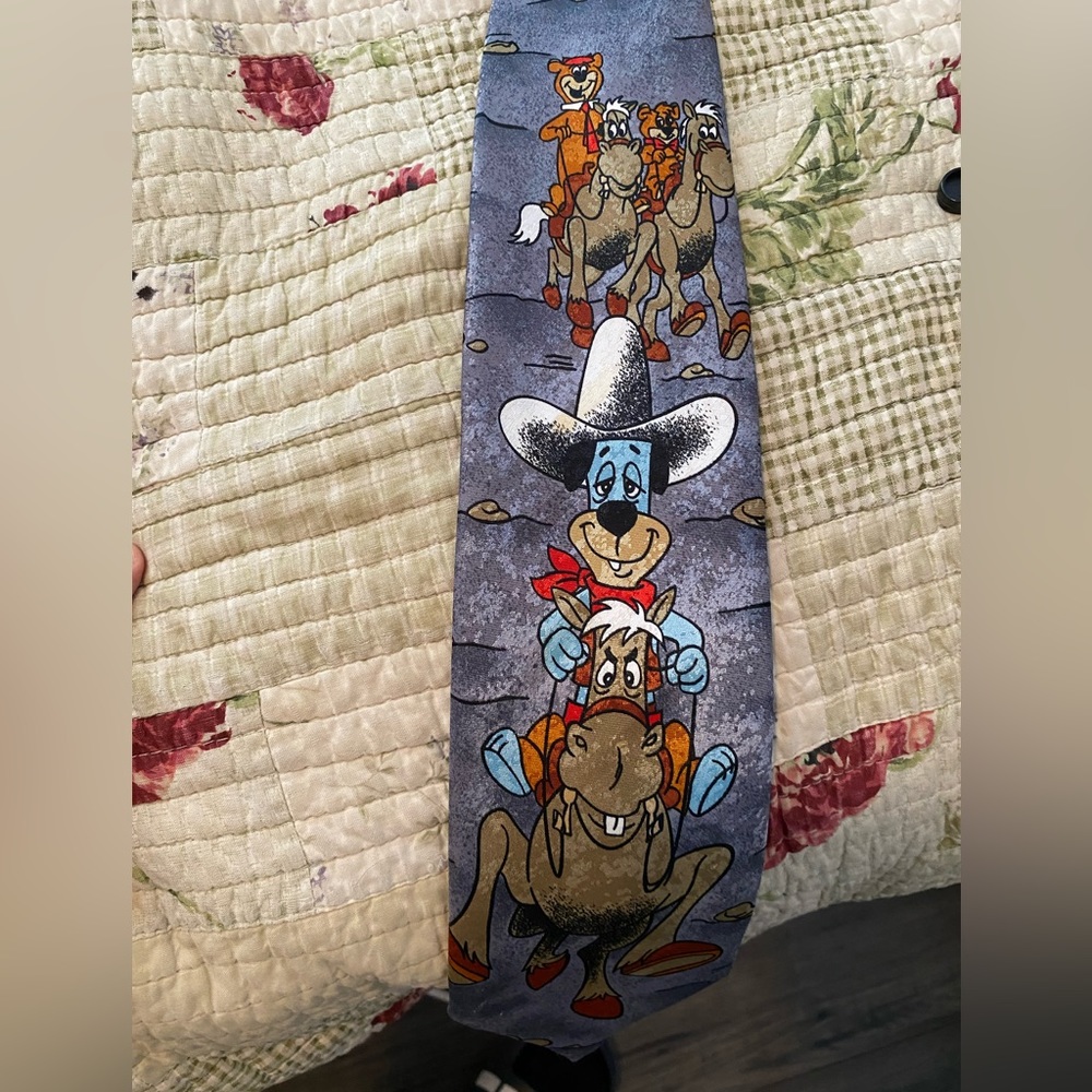 Men’s New Yogi Bear & Huckleberry Hound Polyester Tie